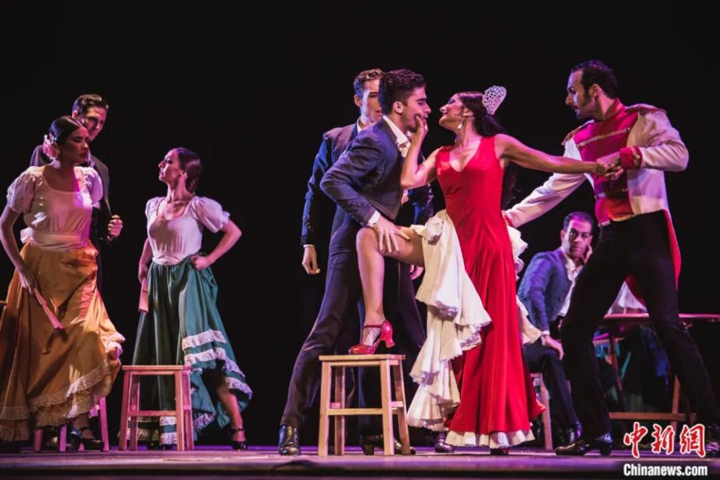 En 2017, el espectáculo español de flamenco "CARMEN", de éxito sostenido en todo el mundo, se presentó con gran acogida de público en la ciudad china de Fuzhou. (CNS/ Li Nanxuan)