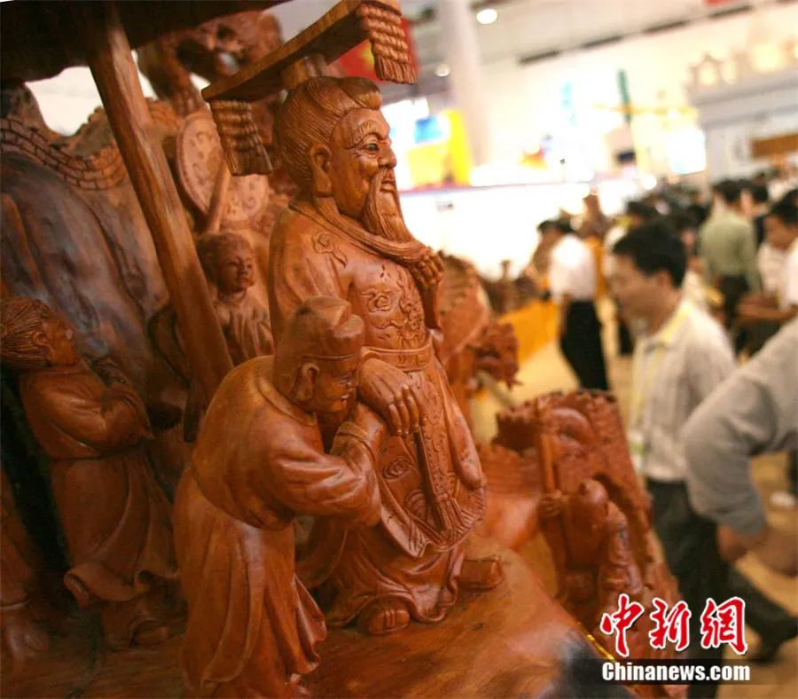 Obra de arte popular con el tema "Qin Shi Huang unificó los Seis Reinos". (CNS/ Liao Wenjing)